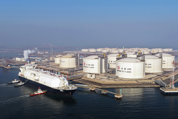 有限空间-天津滨海新区LNG储罐检修空间